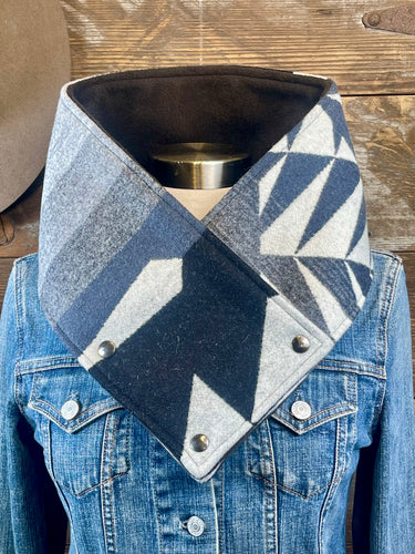Seven Peaks with luxe black fleece WildWool