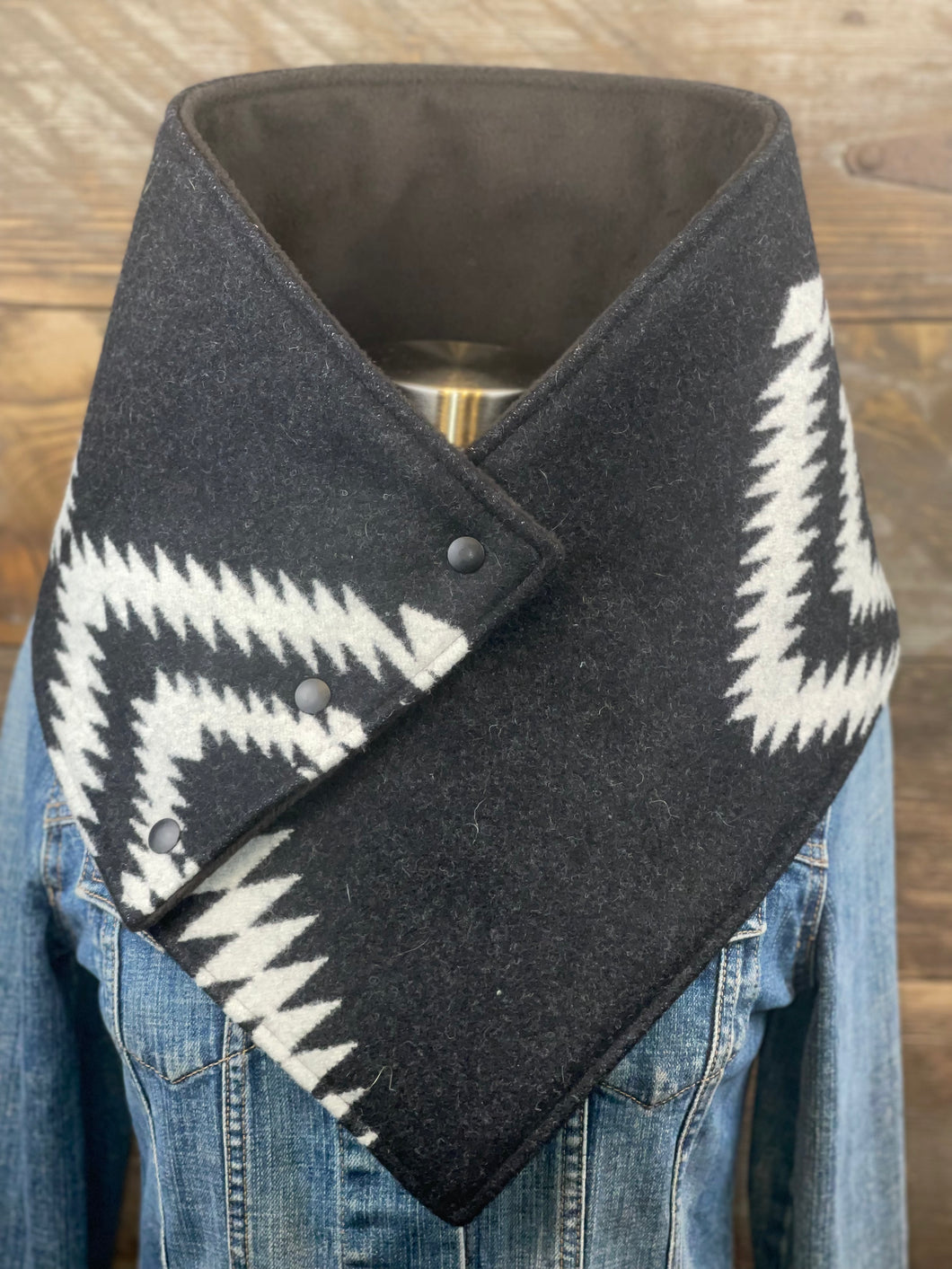 Los Ojos with luxe black fleece WildWool